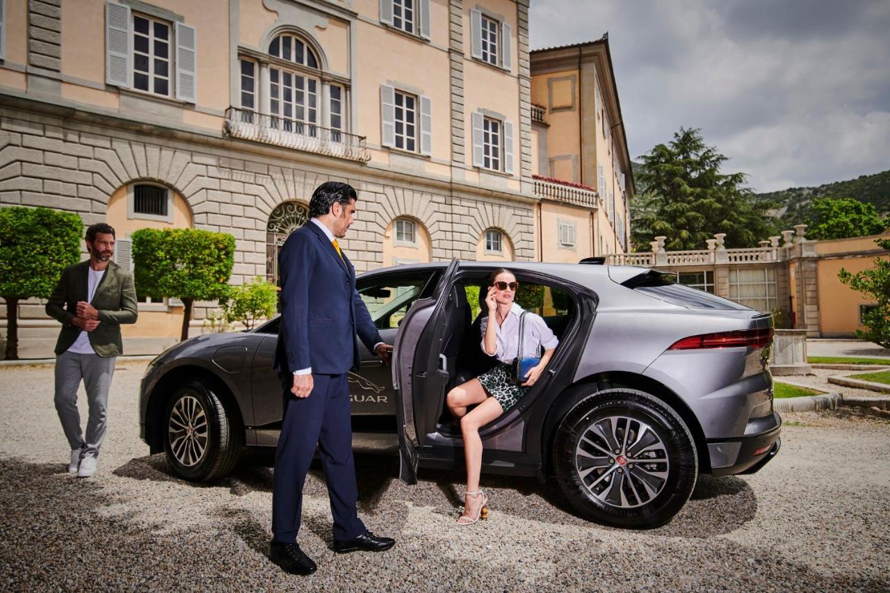 Bagni Di Pisa Palace & Thermal Spa - The Leading Hotels Of The World San Giuliano Terme Bagian luar foto Jaguar Land Rover's chauffeur service