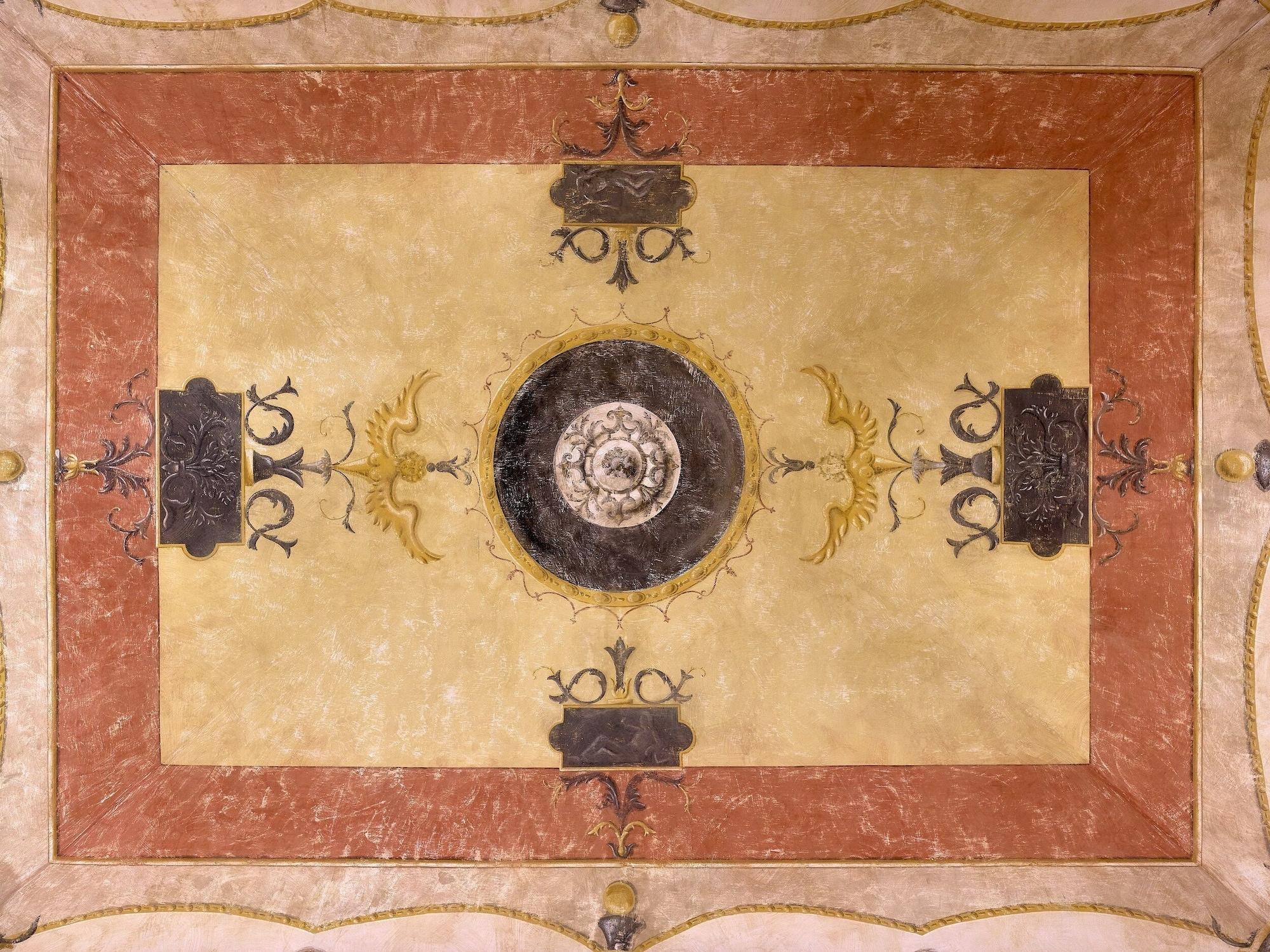 Bagni Di Pisa Palace & Thermal Spa - The Leading Hotels Of The World San Giuliano Terme Bagian luar foto Ceiling of the church