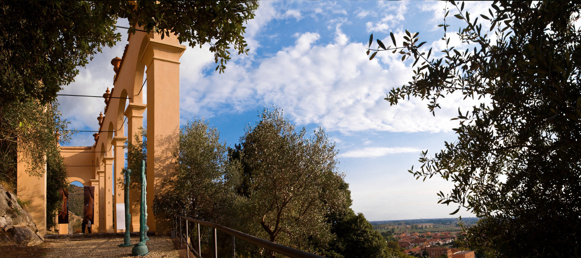 Bagni Di Pisa Palace & Thermal Spa - The Leading Hotels Of The World San Giuliano Terme Bagian luar foto View of the town
