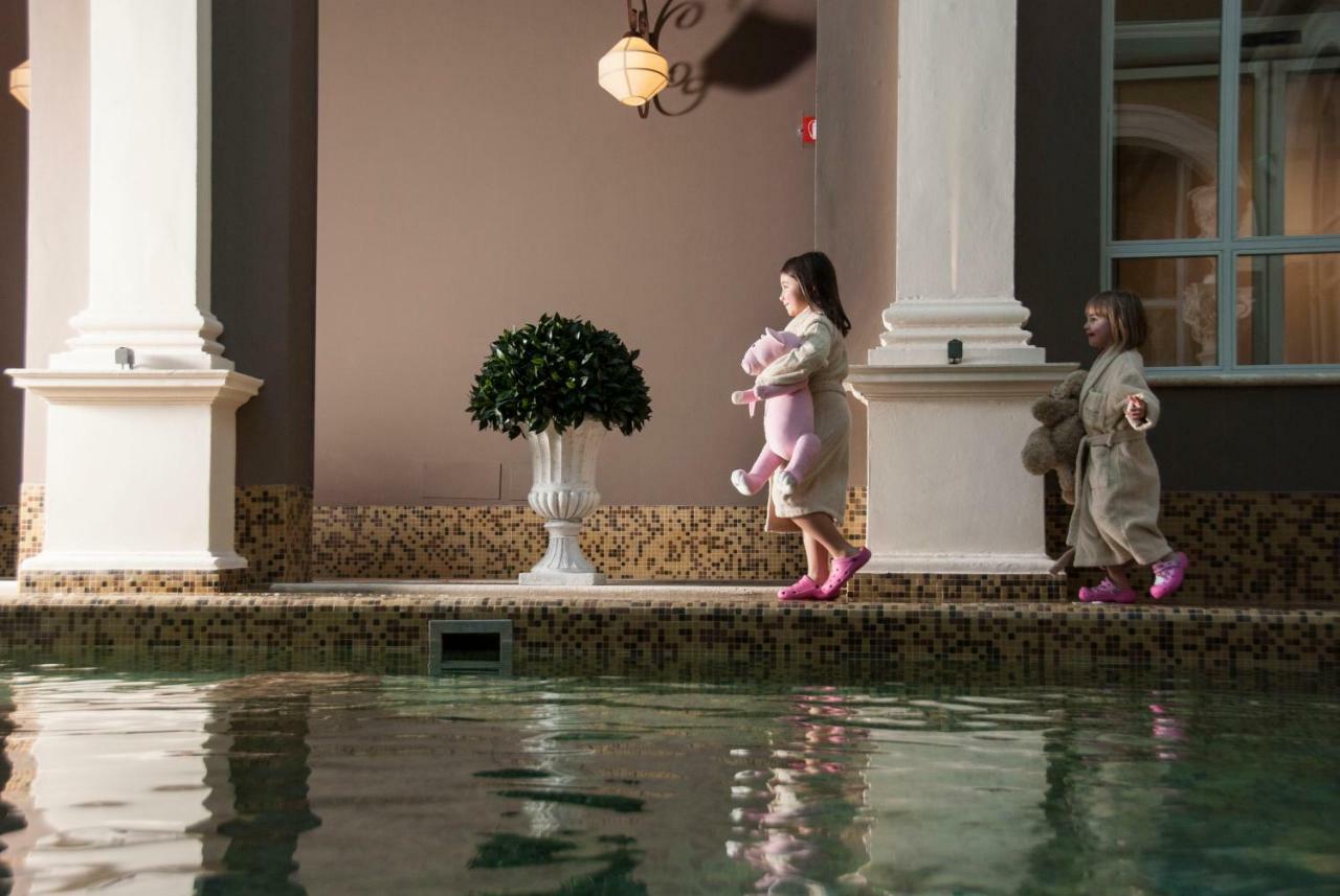 Bagni Di Pisa Palace & Thermal Spa - The Leading Hotels Of The World San Giuliano Terme Bagian luar foto Spa at The Westin